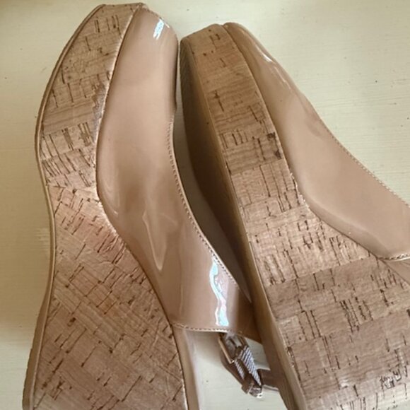 stuart weitzman riviera wedge - Picture 5 of 6